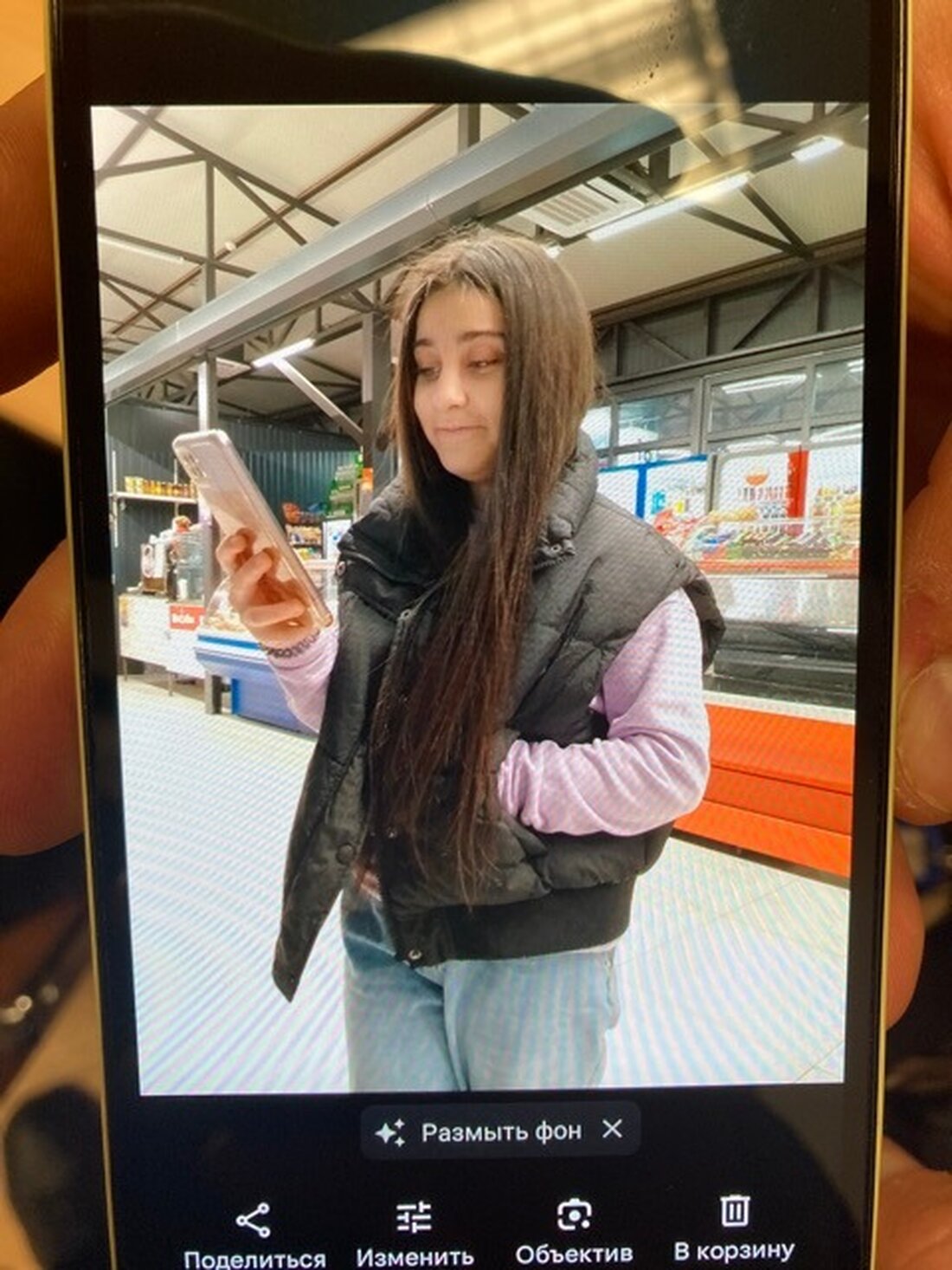 15-jährige Albina B. aus Liederbach wird seit dem 10.02.2025 vermisst. Hinweise zum Aufenthalt erbeten.