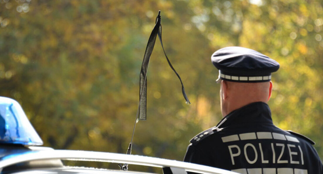 Zum 15. Jahrestag der Ermordung von Michèle Kiesewetter haben die stellvertretende Ministerpräsidentin und Innenministerin eine Erklärung abgegeben Thomas Strobel: „Heute halten wir die Erinnerung an den heimtückischen, feigen und brutalen Mord an Michèle Kiesewetter wach. Wir erinnern uns an sie und wir denken an ihren Patrouillenpartner, der dort lebensgefährlich verletzt wurde. Am 25. April 2007 fand für die beiden mit einer äußerst kaltblütigen und hinterhältigen Tat ein brutaler Dienstalltag ein Ende. Mein Mitgefühl gilt den Angehörigen aller Opfer der Terrorgruppe Nationalsozialistischer Untergrund, die zugefügt wurden und von denen erwartet wird, dass sie endlos leiden. Sie können sicher sein, dass Sie …