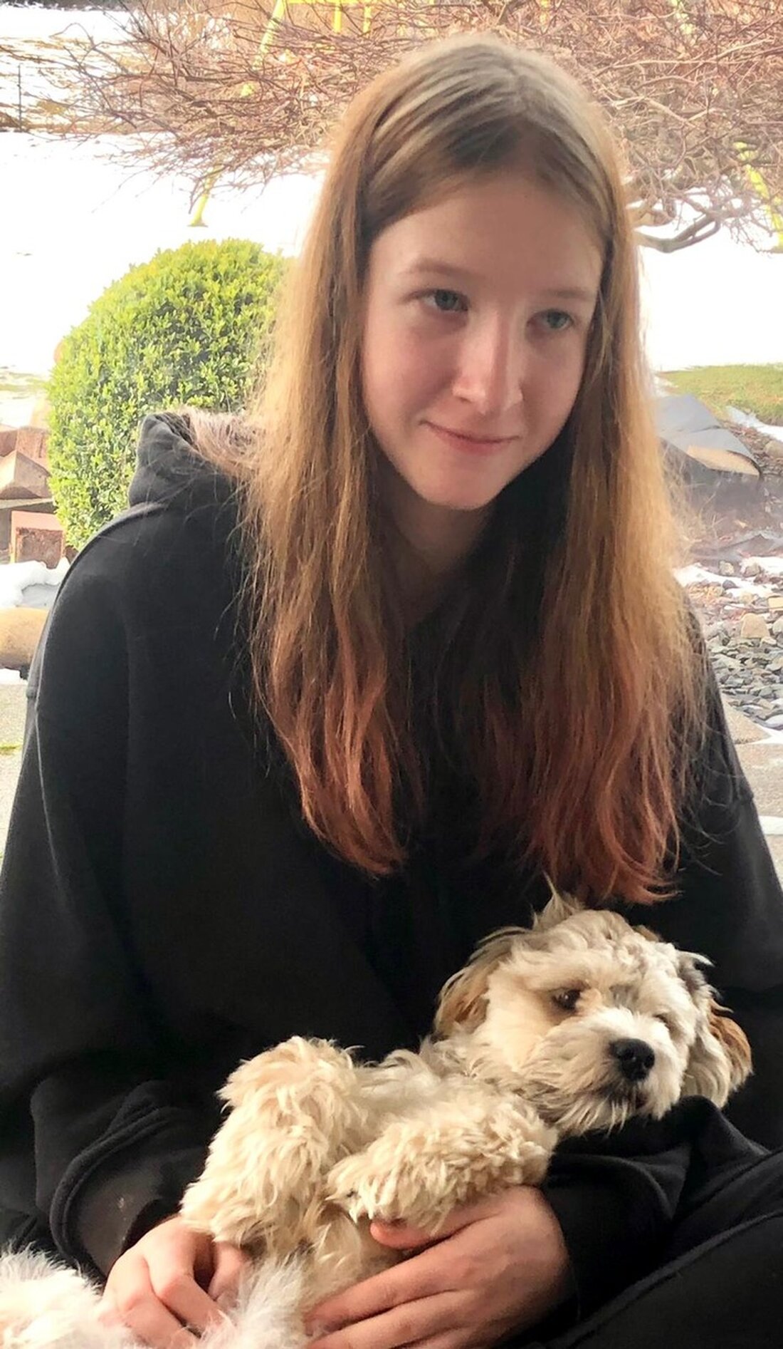 Die 15-jährige Elina S. wird seit dem 09.04.2025 aus Clausthal-Zellerfeld vermisst. Hinweise zur Person bitte an die Polizei.