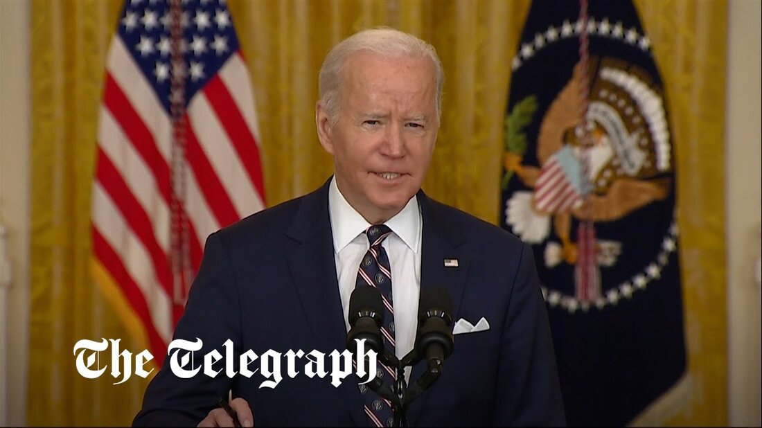 Die von Joe Biden am Dienstagabend eingeführten Sanktionen zielten auf den inneren Kreis von Wladimir Putin, wurden aber von führenden Republikanern als „Appeasement“ abgetan. Herr Biden ordnete Sanktionen gegen zwei große staatliche russische Finanzinstitute an, die für den Kreml und das russische Militär von entscheidender Bedeutung sind. Die Vnesheconombank, die über ein Vermögen von über 50 Milliarden Dollar verfügt, wurde von einem US-Beamten als „verherrlichtes Sparschwein für den Kreml“ bezeichnet. Die andere Institution, die Promsvyazbank, die über ein Vermögen von über 35 Milliarden Dollar verfügt, finanziert die Aktivitäten des russischen Militärs, sagten die USA. Beide werden aus dem globalen Finanzsystem &hellip;