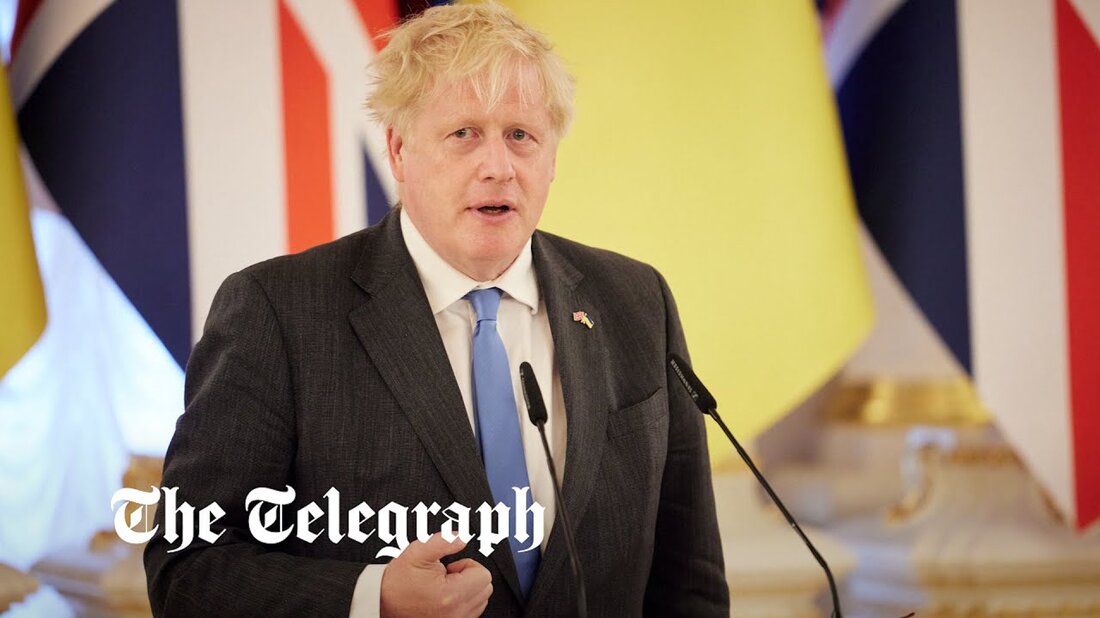 Ukrainekrieg &#8211; Sonderartikel Boris Johnson bot der Ukraine bei einem Überraschungsbesuch in Kiew am Freitag ein von Großbritannien geführtes militärisches Ausbildungsprogramm an, von dem er sagte, es könne „die Gleichung des Krieges verändern“. Ukrainische Streitkräfte würden im Rahmen des britischen Programms exerziert, von dem die Regierung sagte, dass es das Potenzial habe, alle 120 Tage bis zu 10.000 Soldaten auszubilden. Herr Johnson sagte, das Programm, das den Mangel an Ausbildern in der Ukraine ausgleichen soll und auf dem Fachwissen der britischen Armee basiert, würde „diese mächtigste aller Kräfte, die ukrainische Entschlossenheit zu gewinnen“, nutzen. Der Premierminister sagte: „Das Vereinigte Königreich &hellip;