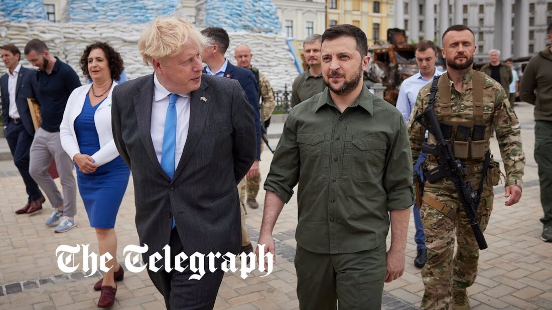 Großbritanniens Reaktion auf die russische Invasion in der Ukraine war laut einer internationalen Umfrage die beste aller führenden westlichen Mächte, wie der Telegraph herausfand. Die Ergebnisse werden ein wichtiger Impuls für Boris Johnson sein, der am Freitag nach seinem zweiten Besuch in der Ukraine aus Kiew zurückgekehrt ist. Rund 7.000 Menschen aus Großbritannien, den Vereinigten Staaten, Frankreich, Deutschland, Italien, Japan und Kanada nahmen an der Umfrage teil, die von der Münchner Sicherheitskonferenz vor ihrem Treffen nächste Woche in Auftrag gegeben wurde. Sie stellten fest, dass Großbritannien unter seinen westlichen Verbündeten „herausragt“, wenn es Wladimir Putin gegenübersteht. Insgesamt hat Großbritannien seit &hellip;
