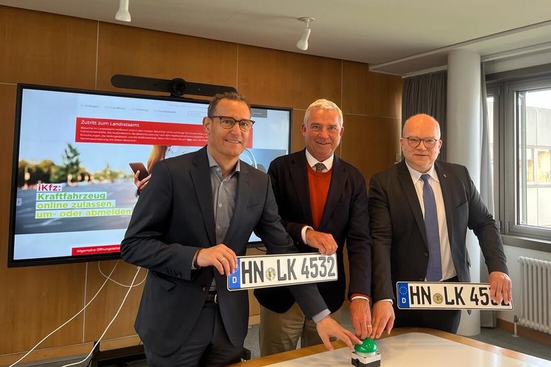 The district of Heilbronn is launching a pilot project that is unique nationwide. From September, anyone, not just citizens but also companies, can register, deregister or re-register a vehicle using just a few clicks from their sofa or office chair. Deputy Prime Minister and Minister of the Interior Thomas Strobl and District Administrator Norbert Heuser visited the registration workshop to inform themselves about the status of the pilot phase. Baden-Württemberg is a trendsetter in digitising registration, and the district of Heilbronn is one of the first in Germany to offer a fully digital vehicle registration for both individuals and companies. …