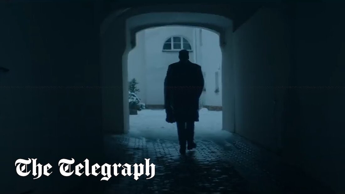 Die CIA hat in Russland eine Kampagne gestartet, um kriegsmüde Beamte davon zu überzeugen, Informationen preiszugeben. Mitarbeiter des US-Geheimdienstes haben auf Telegram, einer in Russland beliebten Messaging-App, einen Kanal eingerichtet, auf dem sie geschickt produzierte Anzeigen veröffentlichen, die darauf abzielen, potenzielle Rekruten anzulocken, die das Kreml-Regime untergraben werden. „Sind Sie ein Militäroffizier? Arbeiten Sie in den Bereichen Geheimdienst, Diplomatie, Wissenschaft, Hightech oder haben Sie mit Leuten zu tun, die das tun?“ sagte die CIA in einer Willkommensnachricht auf Telegram. „Haben Sie Informationen über die Wirtschaft oder die oberste Führung der Russischen Föderation? Auf sichere Weise mit uns in Kontakt treten?“ &hellip;