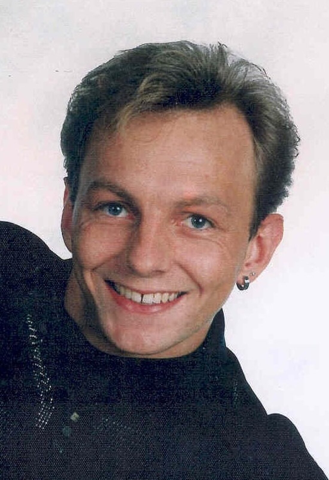 Polizei Bielefeld untersucht den Raubmord an Tino Werner von 2003 in Bad Driburg und bietet 10.000 Euro Belohnung für Hinweise.