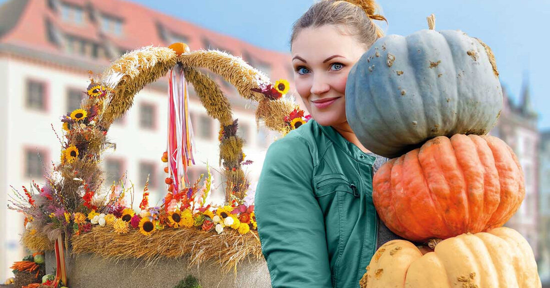 45. Leipziger Markttage – Herbststart mit Handwerk und Kultur Vom 23. September bis 3. Oktober 2022 lädt das Marktamt zum 45. Mal zu den Leipziger Markttagen in die Innenstadt ein. An elf Tagen können Leipzigerinnen und Leipziger und Gäste sich wieder auf einen abwechslungsreichen Mix aus Handel, Gastronomie und einem bunten Programm freuen. Die Leipziger Markttage laden im September wieder mit vielen Händlern und Attraktionen auf den Markt. © Marktamt Leipzig Bewusst großzügiger gestaltet mit umfangreichen Flanierbereichen bieten die Markttage rund 100 Ständen Platz, um täglich von 10 bis 20 Uhr (am 3. Oktober 2022 bis 18 Uhr) zu öffnen. &hellip;