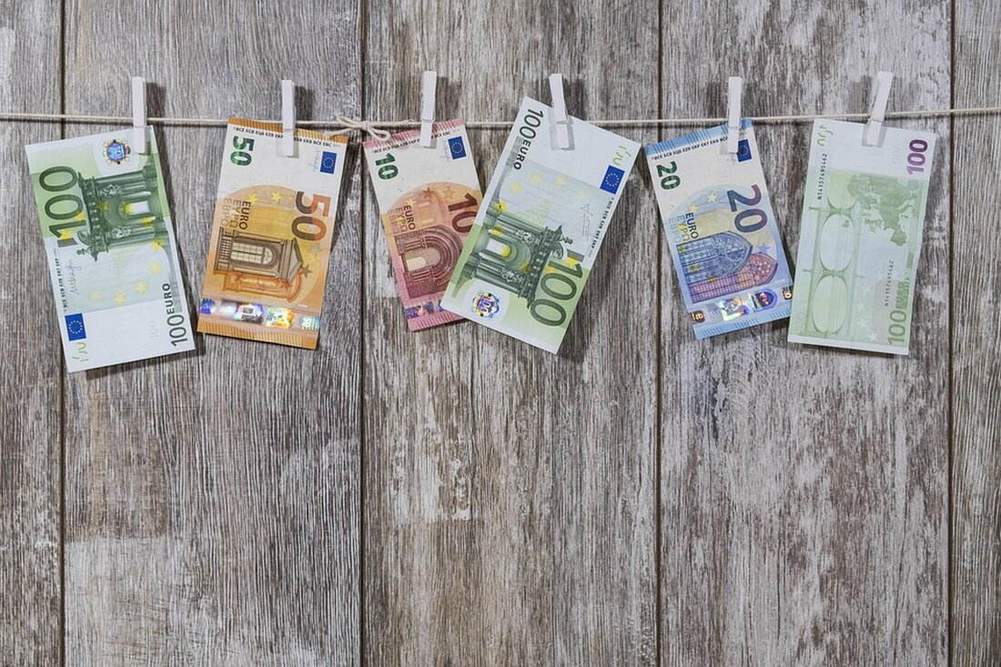 Bewerben Sie sich bis zum 15. September 2024 um Fördermittel in Höhe von insgesamt 95.000 Euro für queere Projekte und Veranstaltungen im Bezirk! Unterstützt werden intersektionale Vorhaben, die die LSBTIQ+-Community stärken und Infrastruktur in unterversorgten Stadtteilen ausbauen. Fördern Sie Vielfalt und Chancengleichheit!