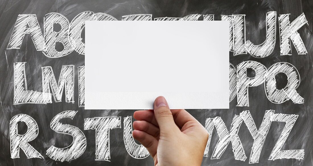 Mehr als sechs Millionen Erwachsene in Deutschland haben laut einer aktuellen Studie so geringe Lese- und Schreibkenntnisse, dass sie Texte kaum lesen, verstehen oder schreiben können. Diese erschreckende Statistik hat dazu geführt, dass zentrale gesellschaftliche Akteure wie das Alpha-Bündnis Charlottenburg-Wilmersdorf seit 2012 an einer gemeinsamen Strategie für Alphabetisierung und Grundbildung arbeiten. Unter der Schirmherrschaft von Bildungsstadträtin Heike Schmitt-Schmelz wird das ALFA-Mobil am Freitag, den 5. Juli 2024, von 13 bis 17 Uhr auf dem Mierendorffplatz 19 in Charlottenburg stehen. Ziel ist es, Betroffene und Menschen, die ihnen helfen wollen, über das Thema Grundbildung zu informieren und das breite Kursangebot für …
