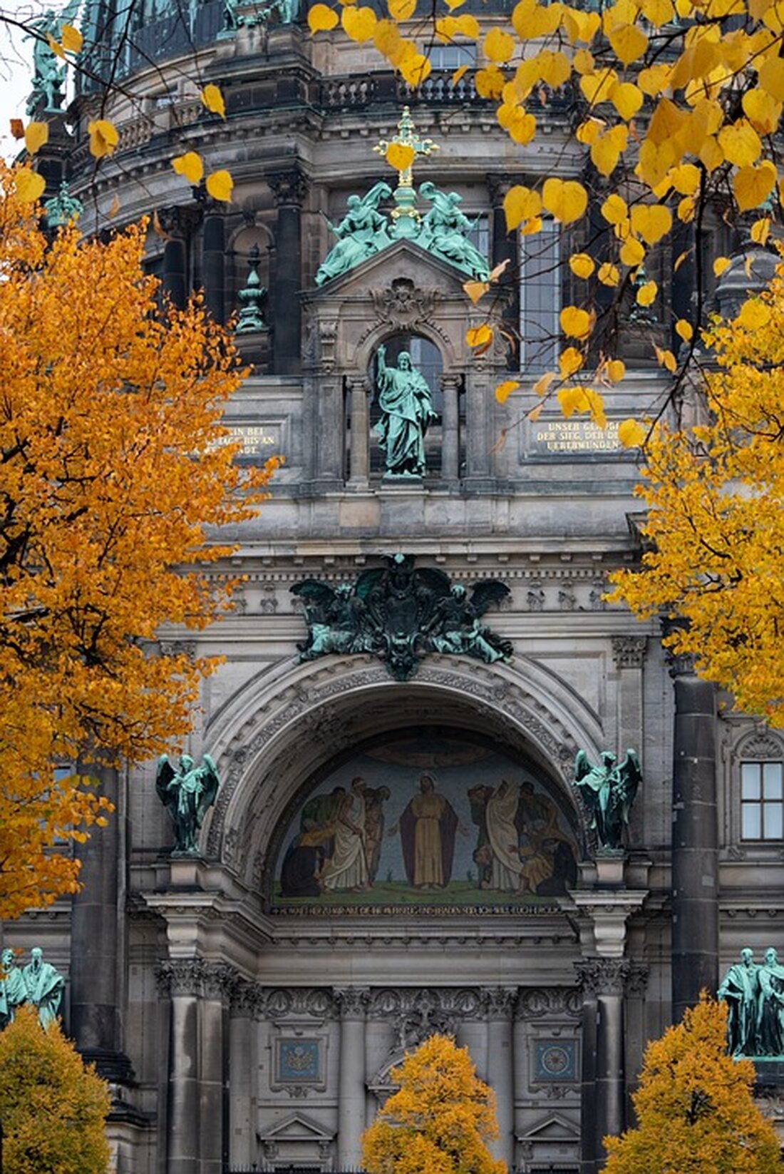 Die Ampel-Koalition steht vor dem Zerfall: Interne Machtspiele und Stillstand prägen die politische Landschaft in Deutschland.