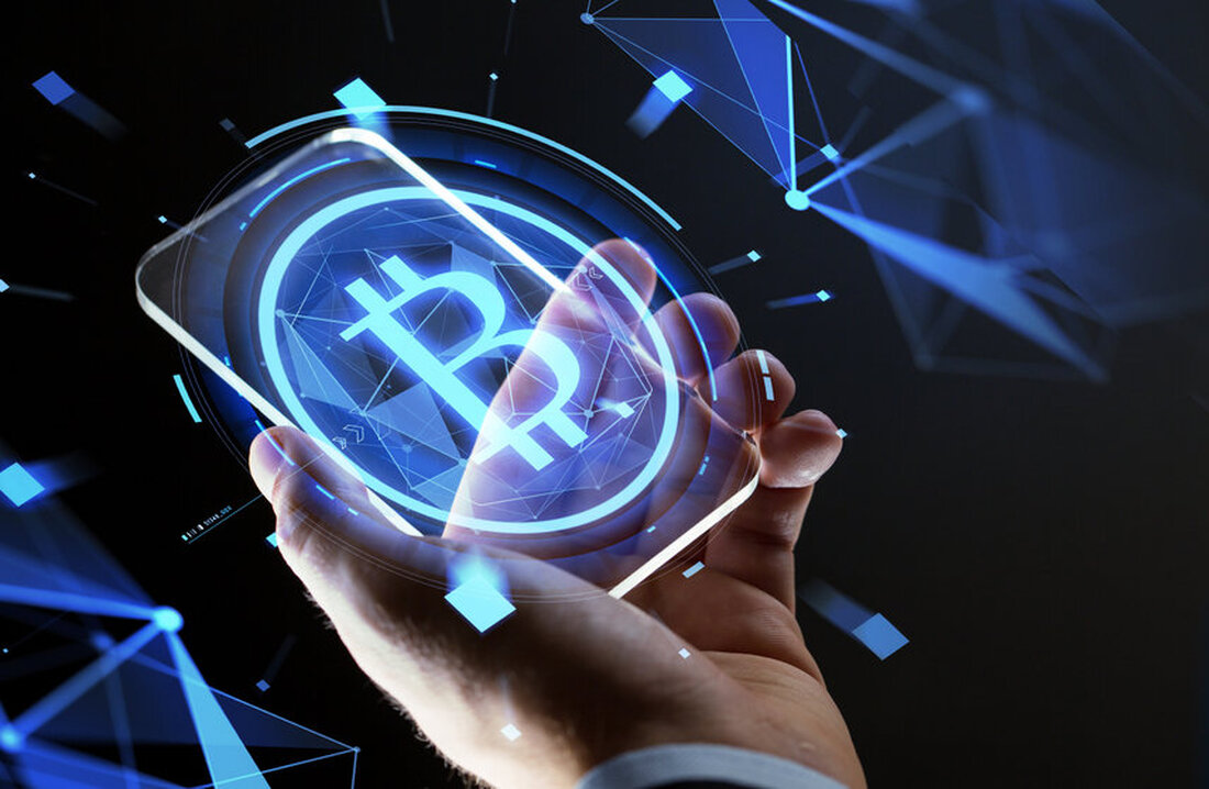Obwohl Bitcoin Schwierigkeiten hat, über 50.000 US-Dollar zu bleiben, hat der Mitbegründer von Morgan Creek Digital und Moderator des Pomp Podcast Anthony Pompliano, der im Volksmund als Pomp bekannt ist, gesagt, dass Bitcoin in Bezug auf die Aussichten weiterhin der König der Krypto-Assets ist . Pompliano machte die Bemerkungen am 9. Dezember während eines Interviews mit Andrew Ross Sorkin, einem Co-Moderator von CNBCs Squawk Box. Während er die Behauptung aufstellte, sagte Pompliano weiter, dass Bitcoin die besten Fundamentaldaten hat und dass die Mehrheit der Bitcoin-Investitionen profitabel sind. Während des Interviews sagte Pomp: „Wenn man sich anschaut, wie viele Leute Bitcoin …