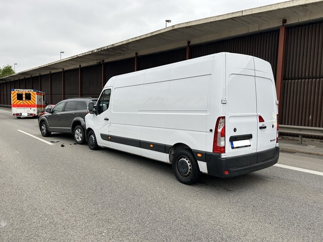 Auffahrunfall auf der BAB 65 bei Landau: Drei Autofahrer waren beteiligt, zwei Personen erlitten leichte Verletzungen.