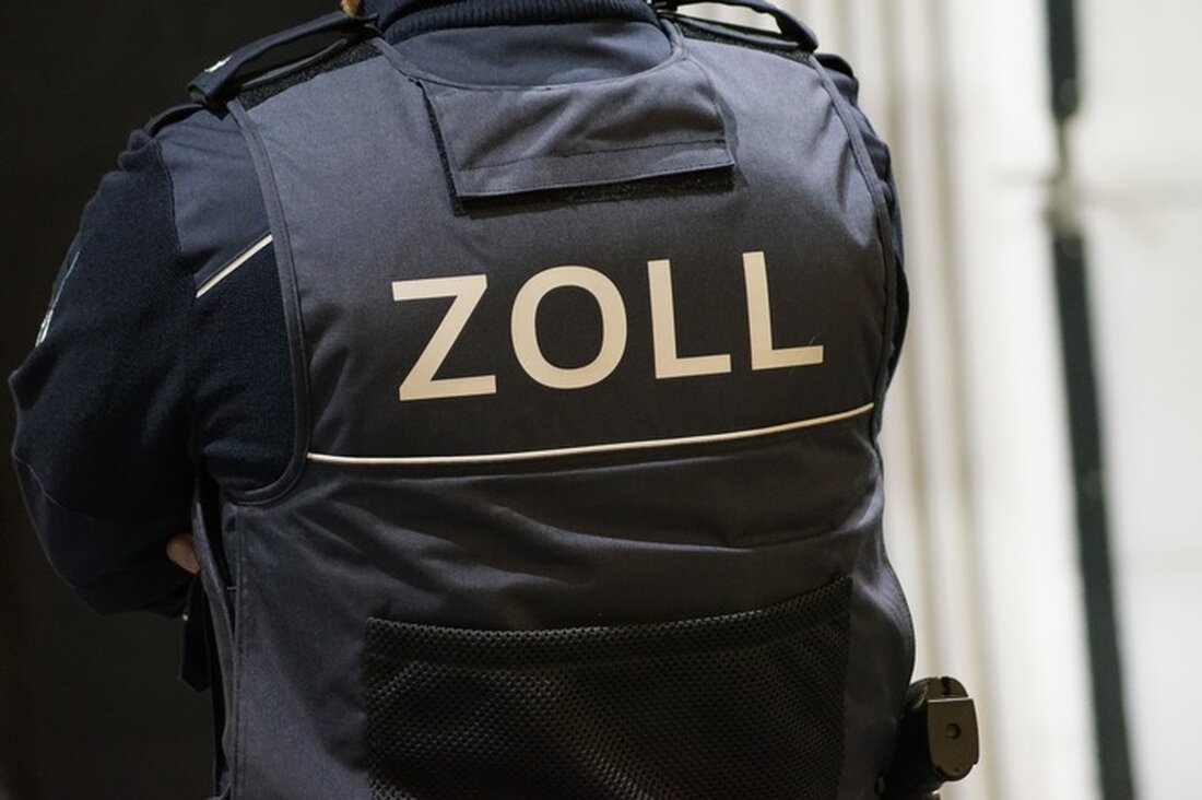 Das Hauptzollamt Augsburg überprüfte bundesweit die Einhaltung des Mindestlohns und deckte zahlreiche Verstöße auf.
