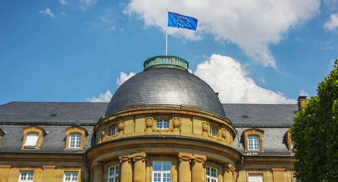 Das Land hat der Europäischen Union den Katalog von 49 Empfehlungen mit über 300 Maßnahmen von Bürgern zur Zukunft Europas vorgelegt. Die Vorschläge aus Baden-Württemberg wurden in das Abschlussdokument der Konferenz zur Zukunft Europas aufgenommen. „Das Konferenz zur Zukunft Europas hat uns gezeigt, dass die Bürger sehr klare Vorstellungen davon haben, wie die Zukunft der Europäischen Union aussehen soll. Die Ergebnisse der Konferenz zur Zukunft Europas sprechen für den Wunsch nach Veränderung. Eine stärkere und kontinuierliche Einbindung der Bürgerinnen und Bürger in die politischen Prozesse hat oberste Priorität“, so die Staatssekretärin für Politische Koordinierung und Europa Florian Hässler am 13. …