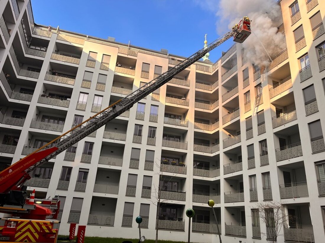 Feuerwehr Dresden intervenierte bei einem Balkonbrand in der Innenstadt und einem Verkehrsunfall in Rähnitz. Zwei Einsätze, erste Maßnahmen laufen.