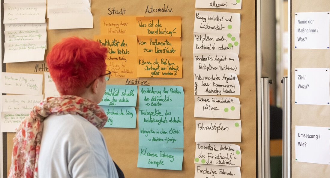 Bürgerbeteiligung ist für die Planung und Durchführung von Infrastrukturprojekten in Baden-Württemberg unverzichtbar geworden. Dies wird durch eine wissenschaftliche Studie bestätigt. Ein Beispiel für die Beteiligung der Zivilgesellschaft ist derzeit das Corona Citizens ‚Forum. „In Baden-Württemberg haben wir die strukturellen Bedingungen geschaffen, damit die Bürger viel stärker in politische Prozesse und Entscheidungen einbezogen werden“, sagte Ministerpräsident Winfried Kretschmann nach dem Treffen des Ministerrates. „Bürgerbeteiligung ist daher für die Planung und Durchführung von Infrastrukturprojekten in Baden-Württemberg unverzichtbar und selbstverständlich geworden.“ Wissenschaftliche Untersuchungen bestätigen positive Ergebnisse „Wir freuen uns sehr, dass unser Ansatz von der Gegenwart unterstützt wird Wissenschaftliche Studie des Forschungsinstituts für …
