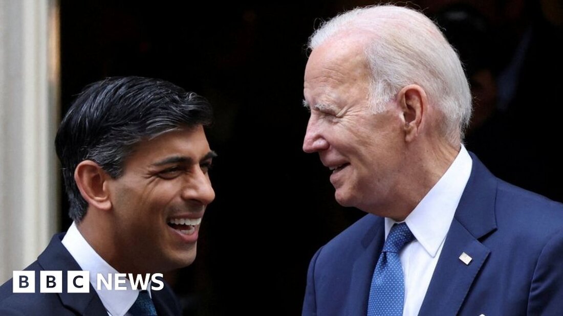 US-Präsident Joe Biden hat die Beziehungen zu Großbritannien bei Gesprächen mit Premierminister Rishi Sunak in London als „grundsolide“ bezeichnet. Herr Biden sagte, er „konnte keinen engeren Freund und größeren Verbündeten treffen“. Herr Sunak lobte Großbritannien und die USA als „zwei der stärksten Verbündeten“ in der Nato. Sie diskutierten auch über einen Schritt der USA, der Ukraine umstrittene Streubomben zu geben, um sich gegen die Invasion Russlands zu verteidigen. Der Beitrittsantrag der Ukraine wird beim Nato-Gipfel am Dienstag ganz oben auf der Tagesordnung stehen. Alle 31 Nato-Mitglieder, die am Gipfel im litauischen Vilnius teilnahmen, sind sich einig, dass die Ukraine dem …