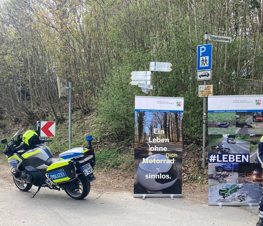 Die Polizei Bielefeld informierte am 16.04.2025 über Motorradunfälle und Sicherheitsmaßnahmen bei einem Aktionstag.