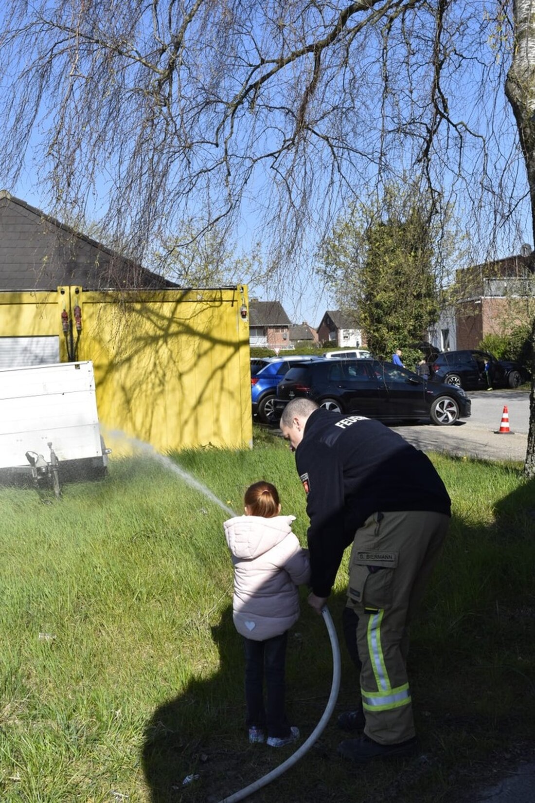 Am 5. April 2025 vermittelte die Feuerwehr Kleve in Materborn Vorschulkindern Brandschutzwissen durch ein interaktives Event.