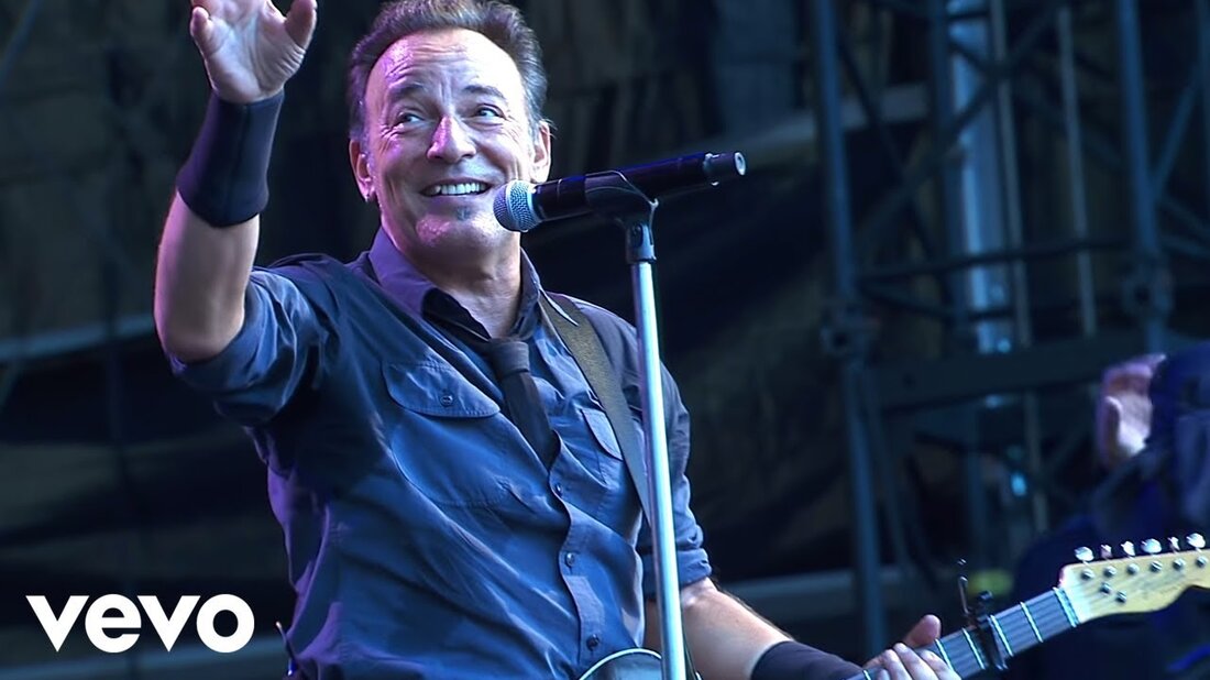 Musikvideo von Bruce Springsteen mit You Never Can Tell. (C) 2013 Bruce Springsteen Folgen Sie der Bruce Springsteen-Website: http://brucespringsteen.net Facebook: https://www.facebook.com/brucespringsteen Twitter: https://twitter.com/springsteen Instagram: https: // www. instagram.com/springsteen Hören Sie Bruce Springsteen iTunes: https://itunes.apple.com/us/artist/bruce-springsteen/id178834 Spotify: https://open.spotify.com/artist/3eqjTLE0HfPfh78zjh6TqT „#BruceSpringstean #You #Vevo. Youtube-Link
