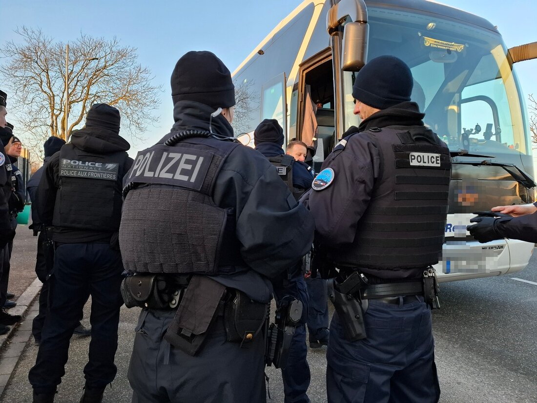 Bundespolizei und Police Nationale überwachen erfolgreich die Anreise zur Großdemonstration kurdischer Gruppen in Straßburg.