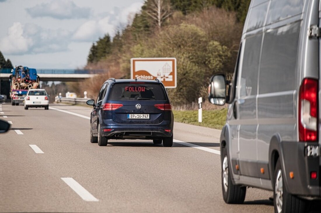 Bundespolizei München stoppt Ägypter am Grenzübergang. Unerlaubte Einreise und mutmaßliche Schleusung aufgedeckt.