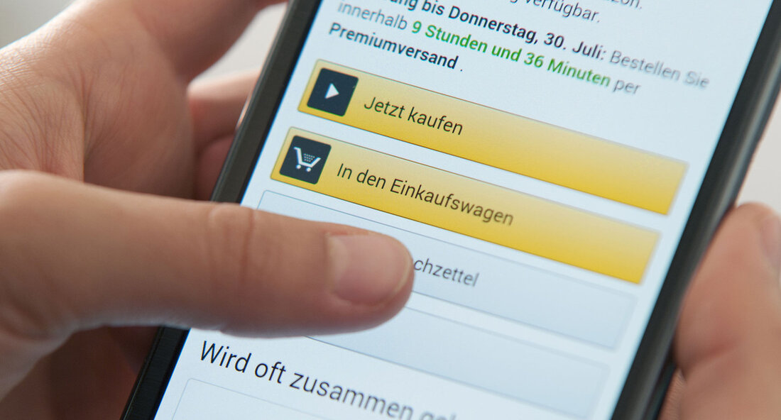 Bundesweites Leuchtturmprojekt für inklusiven Verbraucherschutz abgeschlossen: Informationsmaterial in einfacher Sprache veröffentlicht Das bundesweite Projekt „einfach.für.alle – Verbraucherschutz in einfacher Sprache“ hat erfolgreich seine ersten Ergebnisse präsentiert. Ziel des Projektes war es, Verbraucherschutzinformationen in einer für alle Bürgerinnen und Bürger verständlichen Form bereitzustellen. Am 29. August 2024 äußerte sich Peter Hauk, Minister für Ernährung, Ländlichen Raum und Verbraucherschutz, zu den Zielen des Projekts: „Wir wollen allen Menschen unseres Landes, unabhängig von ihrer Bildungsgeschichte, Zugang zu Bildungsangeboten zu ihren Verbraucherrechten ermöglichen.“ In Deutschland kämpfen etwa 6,2 Millionen Menschen mit grundlegenden Lese- und Schreibfähigkeiten. Die Initiative zielt darauf ab, diesen und weiteren 17 &hellip;