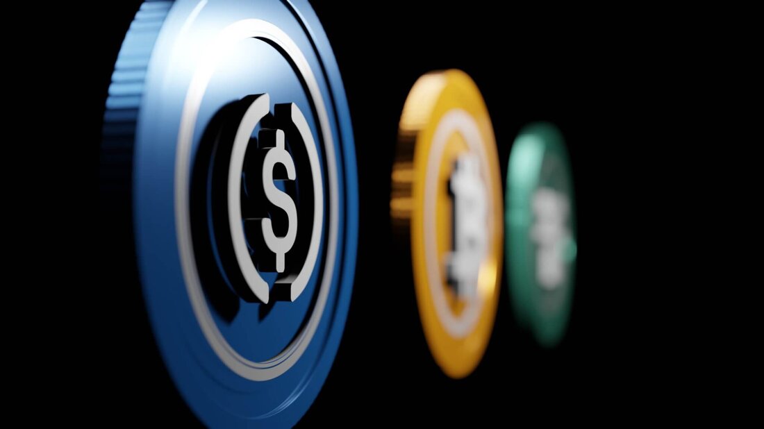 Circle hat Hashnote für einen nicht genannten Betrag erworben und plant, USYC als Sicherheit an Krypto-Börsen zu integrieren. Hashnote verwaltet den größten Geldmarktfonds für Staatsanleihen mit einem verwalteten Vermögen von 1,2 Milliarden US-Dollar. Der Stablecoin-Emittent Circle gab die Übernahme von Hashnote bekannt, einem regulierten Vermögensverwalter, der Anlegern strukturierte Kryptoprodukte anbietet. Hashnote ist beliebt für USYC, seine Hashnote-US-Yield-Münze. Circle gab heute die Übernahme von Hashnote und USYC Tokenized Money Market Fund bekannt. Dieser strategische Schritt, zusammen mit einer Partnerschaft mit dem globalen Handelsunternehmen DRW via @CumberlandSays und Neuigkeiten, dass wir natives USDC auf den Markt bringen @CantonNetworksoll die Landschaft neu definieren …