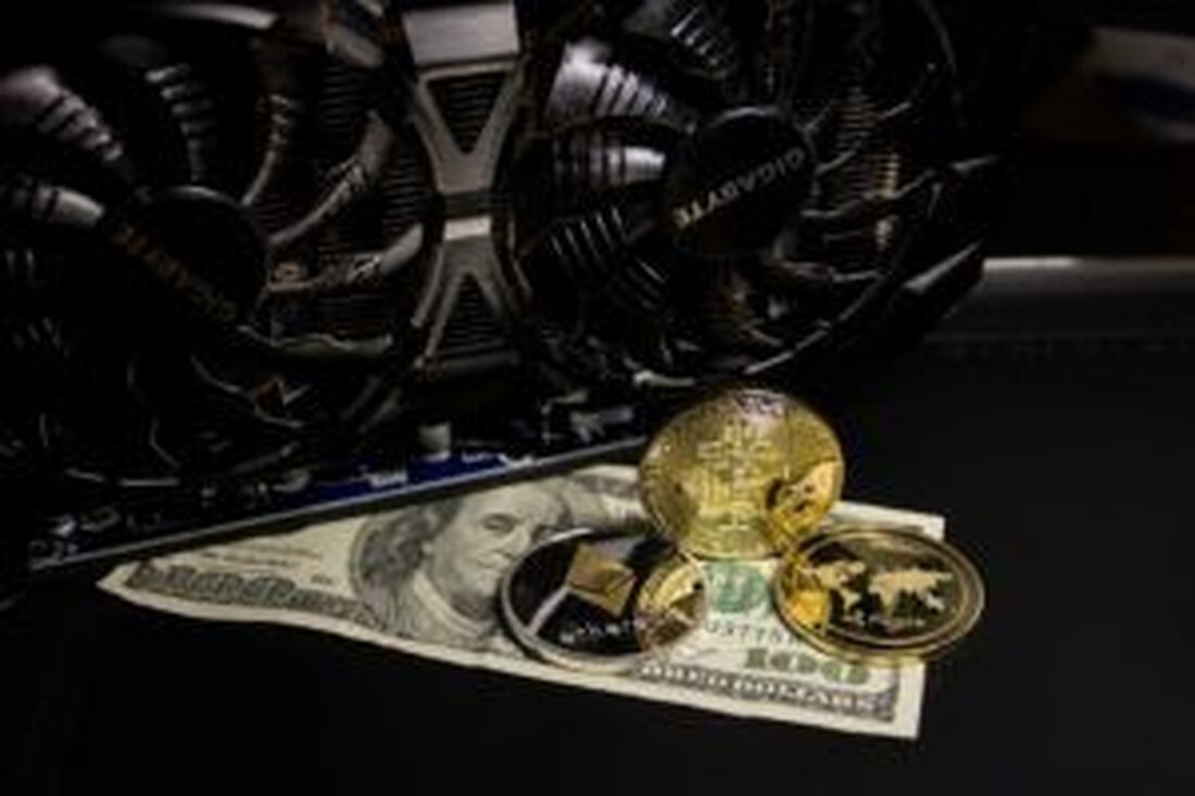 Core Scientific kauft Blocks 3-nm-Bitcoin-ASICs in einem großen Deal zwischen den beiden Unternehmen. Durch den Deal wird die Hash-Rate von Core Scientific um 60 % gesteigert, was zu mehr Effizienz und Rentabilität führt. Der Deal zwischen Block und Core Scientific zielt darauf ab, die Standards für Bitcoin-Mining durch den Einsatz fortschrittlicher ASICs neu zu definieren. Jack Dorseys Finanzdienstleistungsunternehmen Block hat eine großer Deal mit Core Scientific und markiert den ersten Verkauf seiner mit Spannung erwarteten 3-Nanometer-Bitcoin-Mining-ASICs. Dieser Deal stellt einen der größten ASIC-Verträge dar, die jemals in der Geschichte des Bitcoin-Minings unterzeichnet wurden, und unterstreicht Blocks Engagement für die Weiterentwicklung …