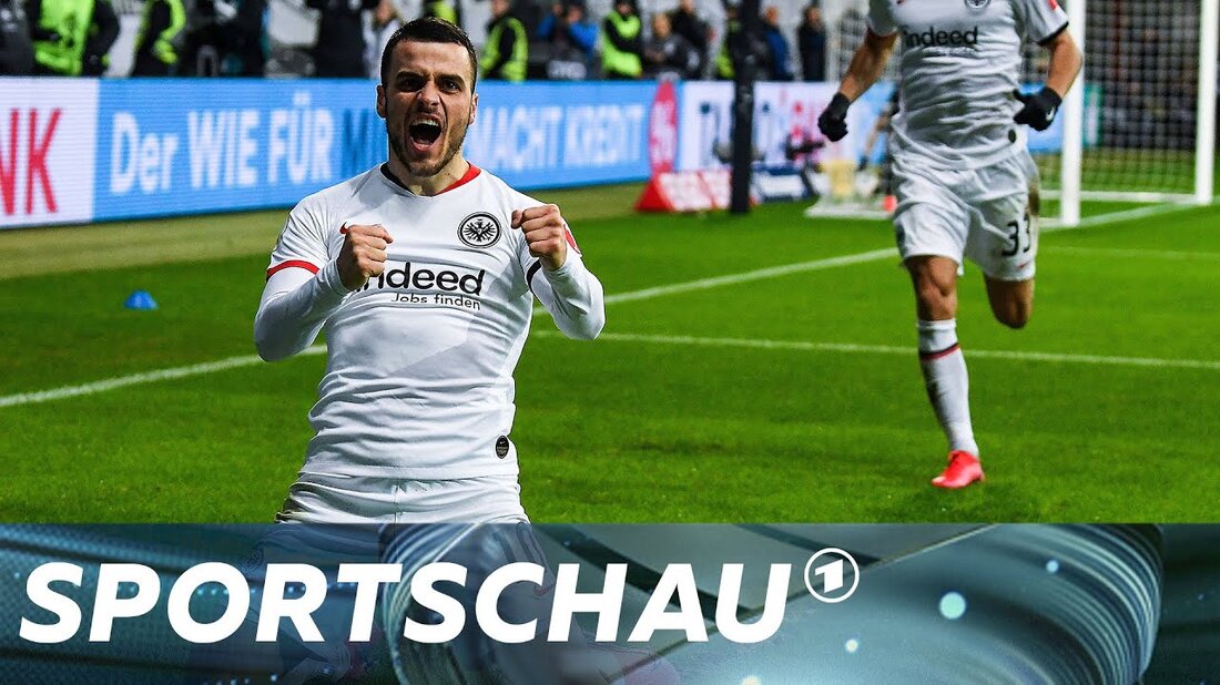 Eintracht Frankfurt besiegte RB Leipzig zum zweiten Mal in nur zehn Tagen und erreichte damit das Viertelfinale des DFB-Pokals. #dfbpokal #eintrachtfrankfurt #rbleipzig #sportschau Sie möchten keine Videos mehr vom DFB-Pokal verpassen. Hier ist unsere Wiedergabeliste. https://www.youtube.com/playlist?list=PLPqdpObZSE_d15iKOr9e-foa3-X4tq-o6 Like uns auf Facebook: https://www.facebook.com/sportschau Wir freuen uns auf dein Abonnement auf Instagram: https: // www.instagram.com/sportschau Folgen Sie uns auf Twitter: https://twitter.com/sportschau Besuchen Sie unsere Website: https://www.sportschau.de. Youtube-Link