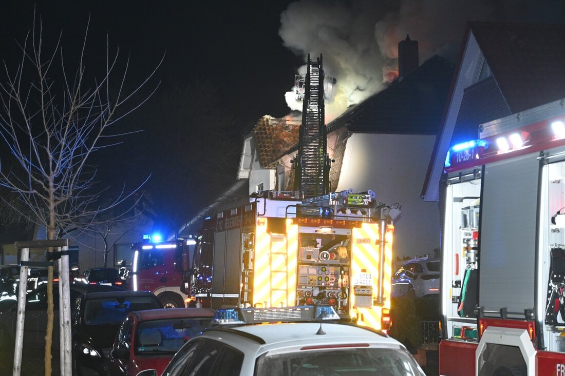 Dachgeschossbrand in Buxtehude, 550.000 Euro Schaden. Diesel-Diebstahl in Grundoldendorf, 1100 Liter entwendet. Geschwindigkeitskontrollen zeigen 16-Jährigen ohne Fahrerlaubnis.