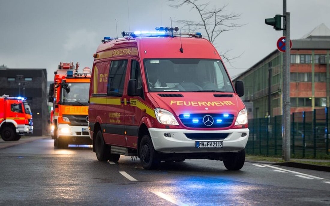 Ein intensiver Einsatzabend für die Feuerwehr Mülheim: Brände gelöscht, Unfallhilfe geleistet – schnelle Reaktion garantiert.