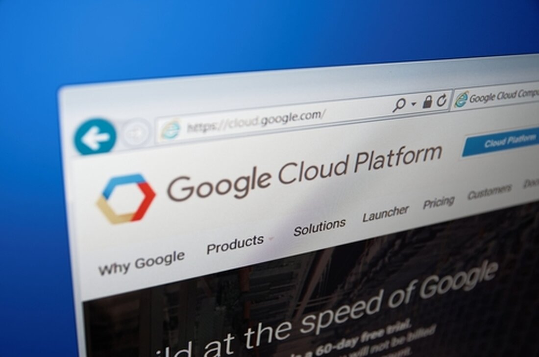 Die zentralen Thesen Flare hat sein API-Portal auf dem Google Cloud Marketplace integriert. Die Integration gewährt Entwicklern Zugriff auf eine Vielzahl von Blockchain-APIs. Flare ging Anfang dieses Jahres eine Partnerschaft mit Uppercent ein, um einen NFT-Marktplatz für E-Learning zu starten. Flare integriert sein API-Portal auf dem Google Cloud Marketplace Flare, eine Layer-1-Blockchain, die Entwicklern dezentralen Zugriff auf hochintegrierte Daten aus anderen Chains und dem Internet ermöglicht, hat die Integration seines API-Portals auf dem Google Cloud Marketplace angekündigt. In einer Pressemitteilung, die mit Coinjournal geteilt wurde, sagte das Team, dass es einige der ersten Blockchain-APIs auf der Plattform einführt. Das neueste …