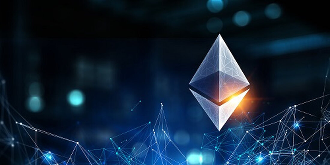 Laut Matt Hougan, CIO von Bitwise, könnten Ethereum-ETPs in den ersten 18 Monaten Nettozuflüsse von 15 Milliarden US-Dollar verzeichnen. Hougan schlägt vor, dass ein Vergleich mit Bitcoin die Nettozuflüsse von Ether-ETFs bis Ende 2025 auf dieses verwaltete Vermögen beziffert Bei den Ethereum-Spot-ETFs ist es hinsichtlich ihres Handelsdebüts noch eine Frage des Wann und nicht des Ob. Vor der Handelszulassung durch die SEC – dies könnte laut Analysten nächste Woche der Fall sein – hat Matt Hougan, Chief Investment Officer von Bitwise, ein optimistisches Projekt zu potenziellen Nettozuflüssen vorgelegt. Laut Bitwise CIO werden Ethereum-ETFs in 18 Monaten Nettozuflüsse von 15 Milliarden …