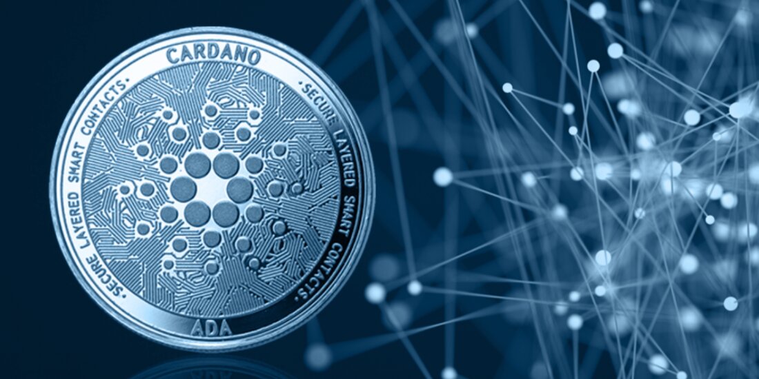 Die Cardano Foundation hat ein Entwicklerportal gestartet, um Entwicklern beim Aufbau des Netzwerks zu helfen. Zur Feier des Starts wurden zehn NFTAs geprägt. Die Cardano Foundation hat am 12. Juli den Start des Cardano-Entwicklerportal. Der Portalstart wurde in einem Tweet angekündigt. Laut dem Tweet besteht das Ziel des Portals darin, den Aufbau auf Cardano mit „brandneuen Inhalten und Ressourcen“ zu vereinfachen. Cardano wurde vom Ethereum-Mitbegründer Charles Hoskinson entwickelt und ist eine Proof of Stake (PoS) Blockchain-Plattform der dritten Generation. Die dezentrale Plattform wurde 2017 mit ihrem nach der Mathematikerin Ada Lovelace benannten nativen Coin ADA ins Leben gerufen. Es wurde …