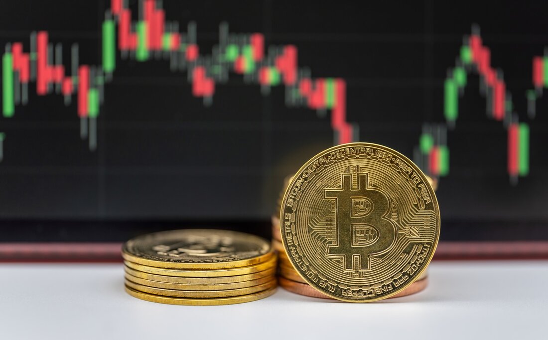 Der Host von InvestAnswers hat beobachtet, dass Bitcoin im März normalerweise um das 8,5-fache von 10 fällt Er behauptet, dass die bevorstehende Fed-Sitzung und die aktuellen globalen Unruhen den Preis von Bitcoin beeinflussen könnten Ein beliebter Kryptoanalytiker, der InvestAnswers, einen YouTube-Kanal zur Finanzerziehung, hostet, hat dies getan erzählte seinen Abonnenten, wie er den BTC-Markt im März erwartet. Seine Prognose war eine Antwort auf eine Frage eines Anhängers, der aus den früheren Behauptungen des Analysten folgerte, dass der März normalerweise ein rückläufiger Monat für Bitcoin ist. Der InvestAnswers-Host erklärte, dass Bitcoin typischerweise postet eine rote Kerze im März starke 8,5 mal …
