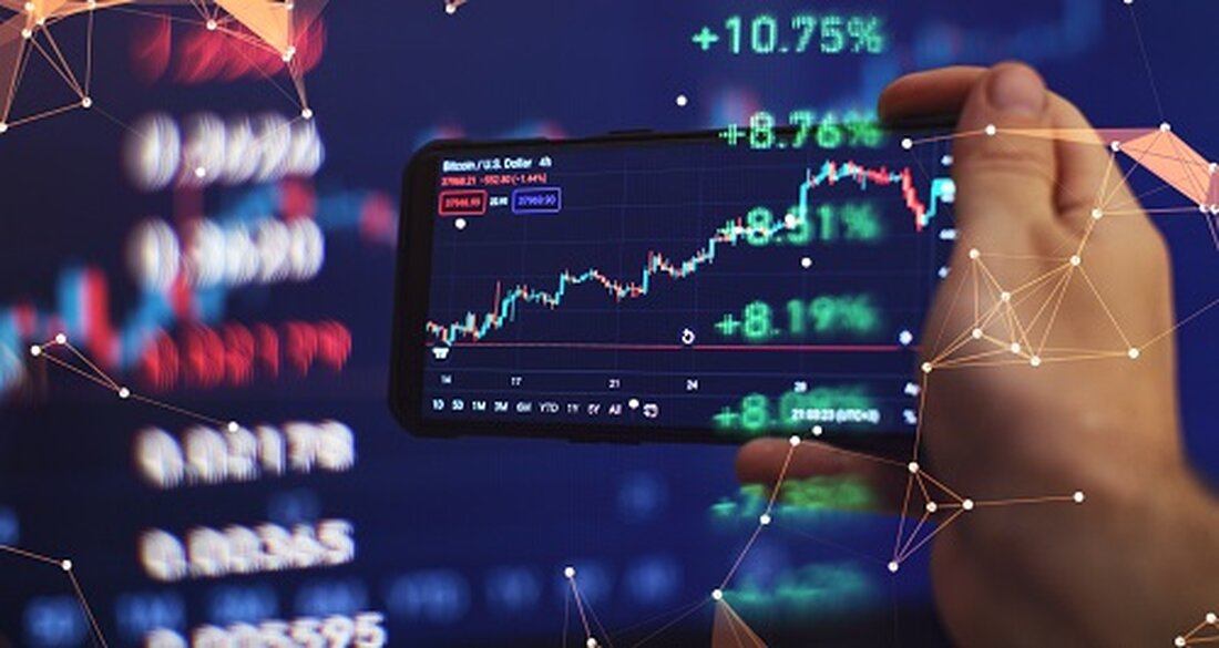 Der Bitcoin-Preis ist über 29.000 $ gestiegen und testet die 29.300 $-Zone. On-Chain-Daten zeigen, dass BTC-Inhaber zunehmend lange auf den Vermögenswert setzen. Ein Makro-Stimmungsindikator deutet darauf hin, dass der Bitcoin-Preis für eine parabolische Bewegung bereit ist. Bitcoin stieg am Montag um mehr als 4 % und durchbrach wieder über 29.300 $, wobei Daten zeigen, dass die Gewinne inmitten einer steigenden Zahl von BTC-Inhabern zu verzeichnen sind. Es wird erwartet, dass die kommende Woche in Bezug auf die Veröffentlichung von Wirtschaftsdaten für den Markt enorm sein wird. Aber selbst während der breitere Markt auf den US-Verbraucherpreisindexbericht wartet, hat Santiment sagt Die …