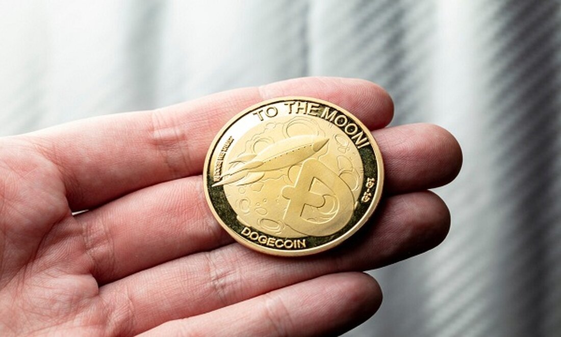The Graph verzeichnete ein monatliches Wachstum von 75,7 % und ist damit einer der profitabelsten Altcoins. Dogecoin stieg in den letzten sieben Tagen um 55,8 %, da sich die Stimmung der Anleger verbesserte. Nachdem NuggetRush seit Beginn seines Krypto-ICO bereits 2,6 Millionen US-Dollar eingesammelt hat, gewinnt es weiterhin an Dynamik und zieht die Aufmerksamkeit von Investoren auf sich. Mit einem Wachstum von 75,7 % im letzten Monat hat sich The Graph zu einer der beeindruckendsten Kryptowährungen auf dem Markt entwickelt. Auch Dogecoin ist auf Wochensicht um etwa 55,8 % gestiegen, was die wachsende Marktstimmung unterstreicht. In der Zwischenzeit, NuggetRushs Der …