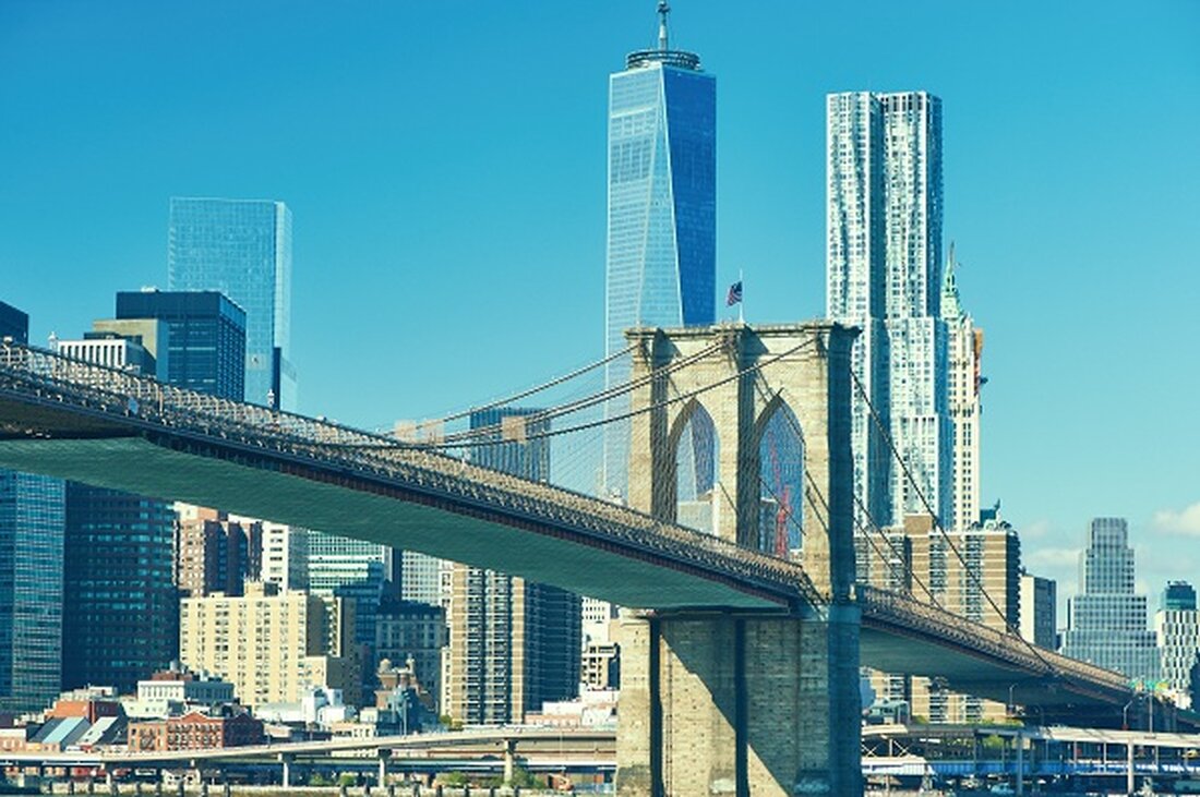 Der Prozess gegen Terraform Labs und Do Kwon beginnt in New York nach der Entlassung aus dem Gefängnis. Die SEC wirft Kwon Betrug beim Zusammenbruch von TerraUSD vor, der einen Verlust von 40 Milliarden US-Dollar verursacht hat. Während der Prozess in New York stattfindet, kämpfen die USA und Südkorea um seine Auslieferung. In einem entscheidenden Moment für die Welt der Kryptowährungen beginnt heute in New York City der Prozess gegen Terraform Labs und seinen Gründer Do Kwon. 💥 GM CryptoX – 2 x wichtige Termine für die bösen Jungs der Krypto 🔸 Heute ist der Startschuss für Do Kwons US …