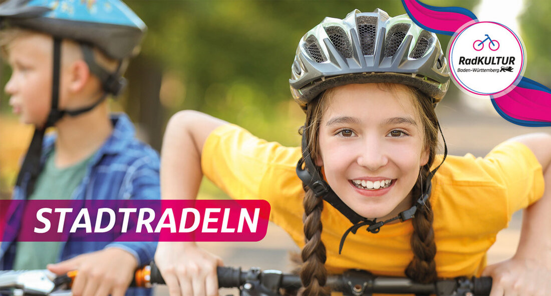 Kilometer sammeln mit dem Rad leicht gemacht. Kommunen des Landes können sich für den Wettbewerb STADTRADELN 2022 anmelden. Der Wettbewerb soll auch mehr Kinder und Jugendliche zum Radfahren motivieren. Der Wettbewerb STADTRADELN geht in die nächste Runde. Verkehrsminister Winfried Hermann rief zur Teilnahme auf und stellte klar: „Der Wettbewerb fördert die Nutzung des Fahrrad als klimafreundliches und praktisches Fortbewegungsmittel im Alltag, und die Resonanz ist erfreulich groß.“ Allerdings gibt es auch Tendenzen, die der Verkehrsminister mit Sorge betrachtet: „Leider beobachten wir, dass immer weniger Kinder das Radfahren von ihren Eltern lernen. Die unter 30-Jährigen sind die Altersgruppe mit dem geringsten …
