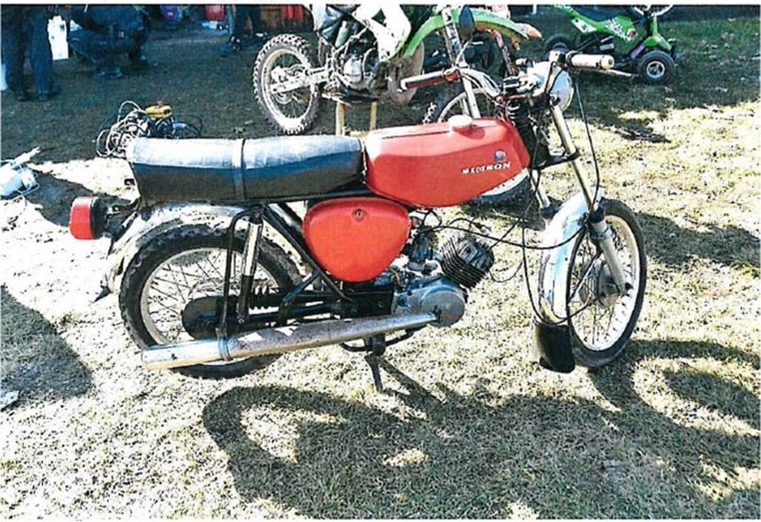 Die Landespolizeiinspektion Gotha sucht den rechtmäßigen Eigentümer einer 1978er Simson S 50 N. Kontaktieren Sie die Polizei Ilmenau.