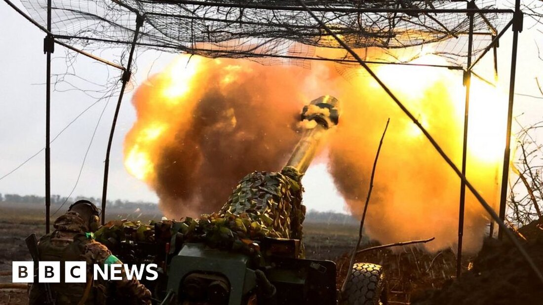 Die ukrainischen Angriffe in der wichtigen südlichen Region Saporischschja gehen weiter, sagen russische Beamte und Militärblogger und berichten von heftigen Kämpfen dort. Sie sagen, dass ukrainische Truppen – unterstützt von Panzern, Artillerie und Drohnen – zum zweiten Mal in Folge versuchen, südlich der Stadt Orichiv vorzudringen. Ein hochrangiger ukrainischer Verteidigungsbeamter sagte, der Feind befinde sich in „aktiver Verteidigung“. Mehrere Militärexperten sagten, der Schwerpunkt der lang erwarteten Gegenoffensive der Ukraine werde Saporischschja sein. Sie behaupten, Kiew versuche, den Zugang zum Asowschen Meer zurückzugewinnen, indem es die russischen Besatzer in der Region in zwei getrennte Gruppierungen spalte. Das würde ihre Kampffähigkeiten schwächen. …