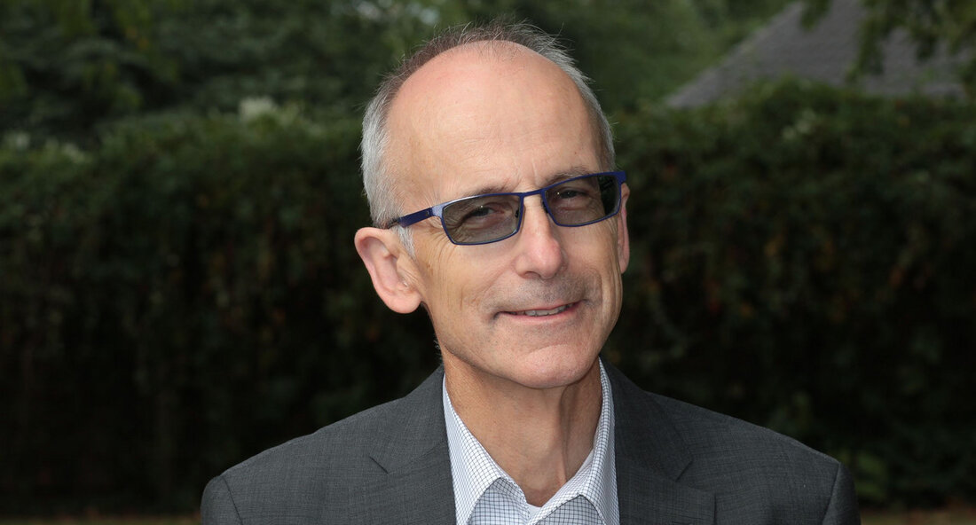 Dr. Norbert Haber, Direktor des Landwirtschaftlichen Technologiezentrums Augustenberg (LTZ), wurde in den Ruhestand verabschiedet. Minister Peter Hauk würdigte seine Verdienste nach über 40 Jahren im Dienst des Landes. „Das LTZ Augustenberg hat sich zu einem hochmodernen Technologiezentrum für die Landwirtschaft und zu einer wichtigen Institution im Land entwickelt. Hier finden umfassende Versuche zum Pflanzenschutz statt sowie zum Acker- und Pflanzenbaus, insbesondere Untersuchungen von Pflanzen, Saatgut und Böden. Es informiert und berät die landwirtschaftlichen Akteure in aktuellen Fragen zum vorbeugenden Verbraucherschutz, zu Nahrungs- und Futtermittelsicherheit, zum Schutz natürlicher Ressourcen, zur ökologischen und wirtschaftlichen Pflanzenproduktion. Die Arbeit des LTZ leistet damit einen …