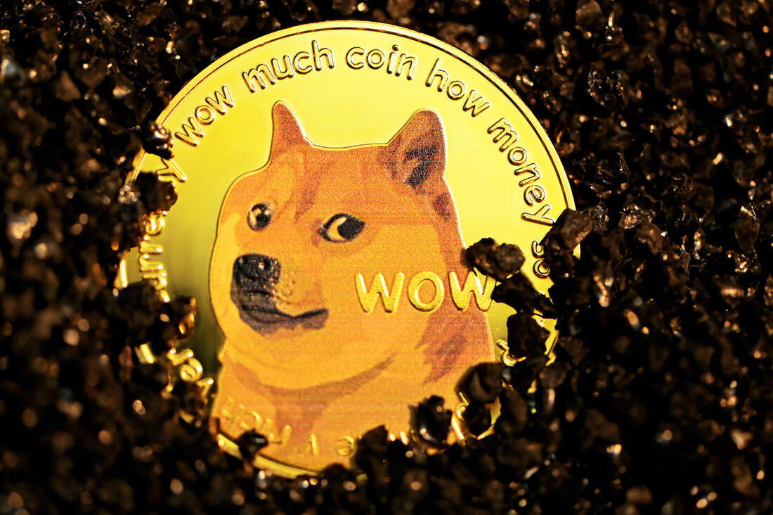 Die Gesamtmarktkapitalisierung von Krypto liegt bei 3,67 Billionen US-Dollar, da extreme Gier die Stimmung auf dem Markt bestimmt. Trotz der aktuellen Gewinnmitnahmestimmung hat die Erholung von BTC über die psychologisch entscheidende Zone von 100.000 US-Dollar hinaus den Aufwärtstrend bei den wichtigsten Münzen und Meme-Münzen aufrechterhalten. Abgesehen von der von Bitcoin angeführten Rallye dürften XRP aufgrund der zunehmenden Nutzung von XRP bei grenzüberschreitenden Transaktionen und der Online-Community von Dogecoin die 3- bzw. 5-Dollar-Marke erreichen. Außerdem gibt es einen neuen Marktteilnehmer, der den Kryptoraum im Sturm erobert. iDEGENdas die Macht von KI und sozialen Medien nutzt, bietet Anlegern die Möglichkeit, von seiner …