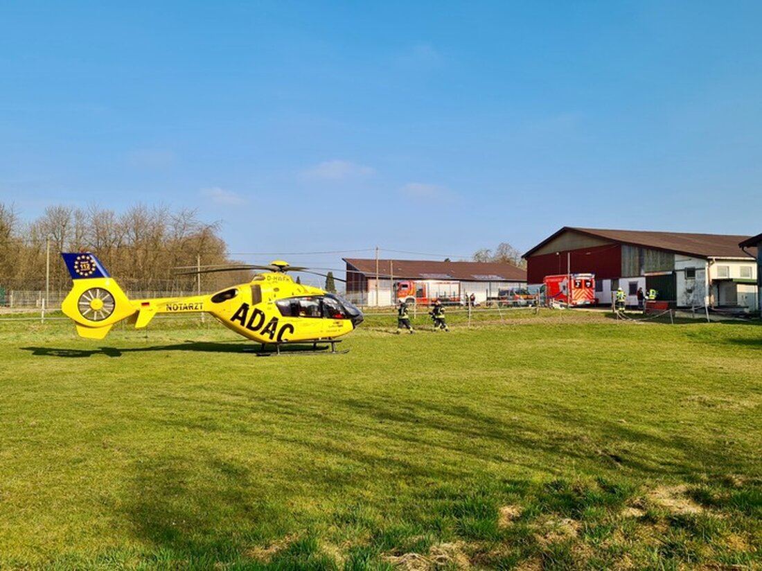 Feuerwehr Sprockhövel bewältigte am Donnerstagmorgen zwei Einsätze: einen Verkehrsunfall und einen Reitunfall mit Hubschrauberlandung.