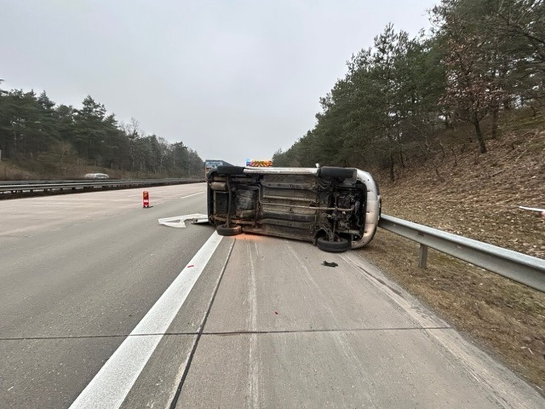 Ein 37-Jähriger verletzte sich bei einem Unfall auf der A7 bei Soltau; Einbruch in Sanitärfirma in Schneverdingen, Türschaden in Munster.