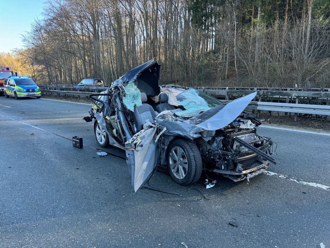 Die Feuerwehr Sprockhövel unterstützte am Montag bei einem Sturz und einem Verkehrsunfall auf der BAB 43, um Verletzte zu versorgen.
