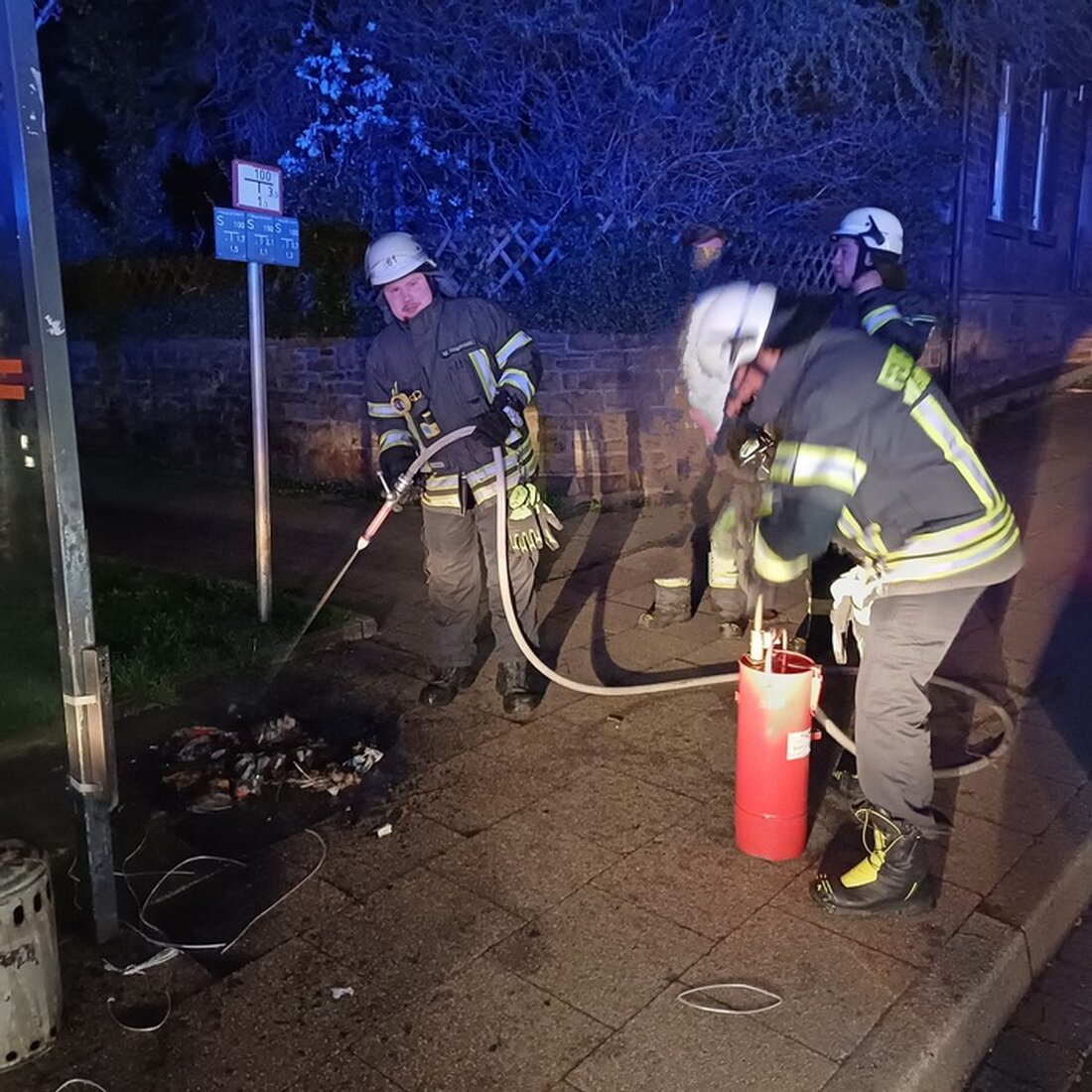 Die Feuerwehr Wetter (Ruhr) war kürzlich bei drei Einsätzen aktiv, darunter ein ausgelöster Rauchmelder und Unterstützung für den Rettungsdienst.