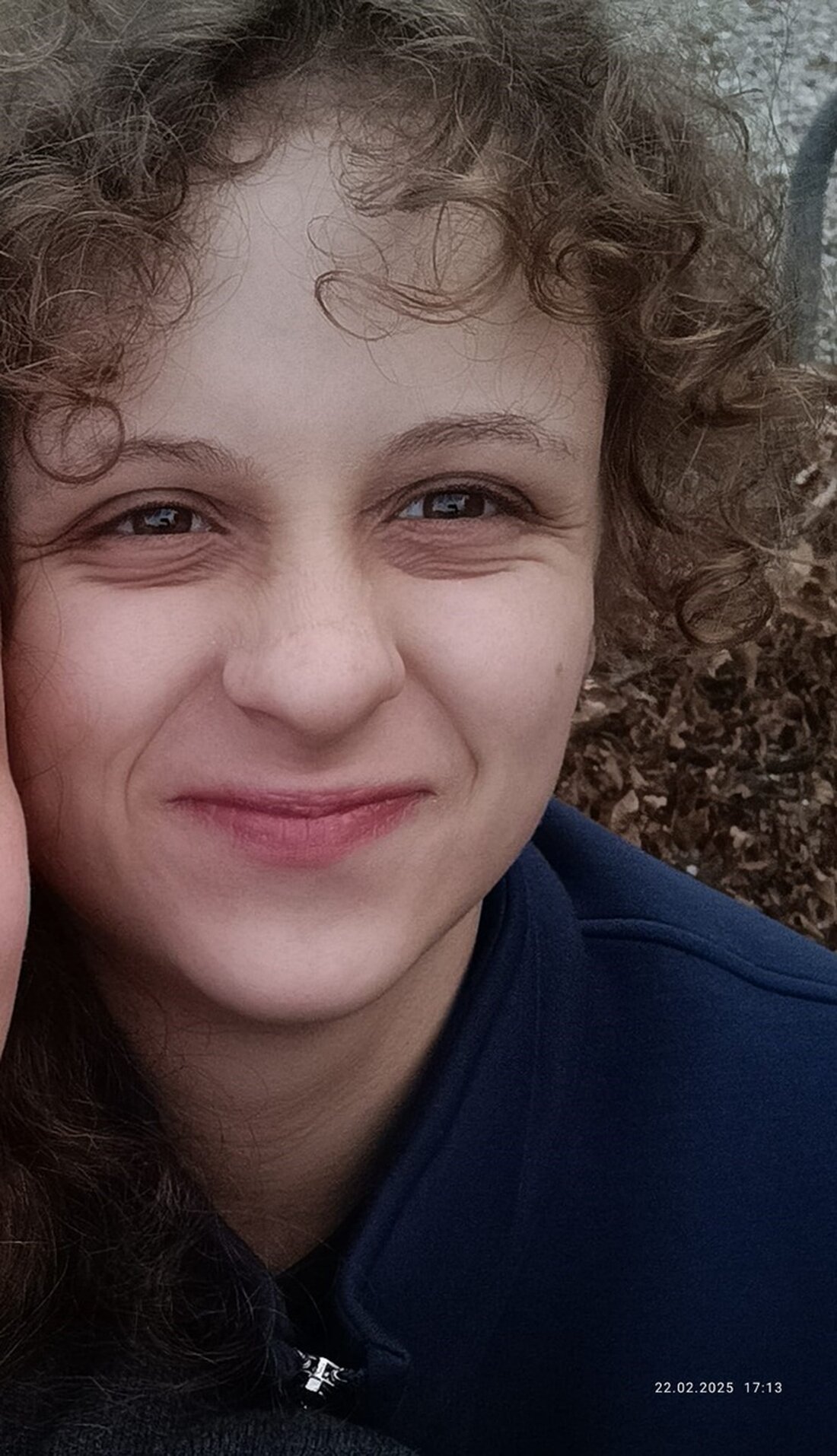 Die Polizei Hamburg sucht Hinweise zur vermissten 12-jährigen Sophie Hartwich aus Neugraben-Fischbek. Hinweise unter 040 4286-56789.