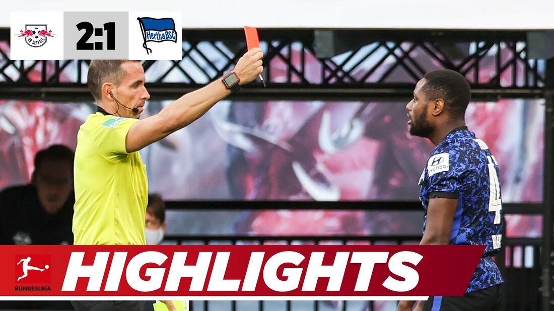 Nach 90 Minuten gewinnt Leipzig 2: 1 gegen Hertha BSC und verteidigt die Meisterschaftsführung. Die Berliner kamen gut ins Spiel und gingen nach einem großen Gegenangriff durch Córdoba früh in Führung. Kurz darauf entschädigte Upamecano einen Standard. Córdoba leistete seinem Team einen schlechten Dienst, als er eine Strafe schuldete, die Sabitzer bei seinem Comeback erzielte. Leipzig – Hertha – 2: 1 alle Tore. Alle Fouls. 1. Bundesliga 5. Spieltag 2020/2021 0: 1 Jhon Córdoba (8.) 1: 1 Dayot Upamecano (11.) 2: 1 Marcel Sabitzer (77.) Alle Neuigkeiten zu RB Leipzig: http: //www.bild. de / bundesliga / 1-liga / rb-leipzig-36554312.bild.html https://twitter.com/BILD_rbleipzig …