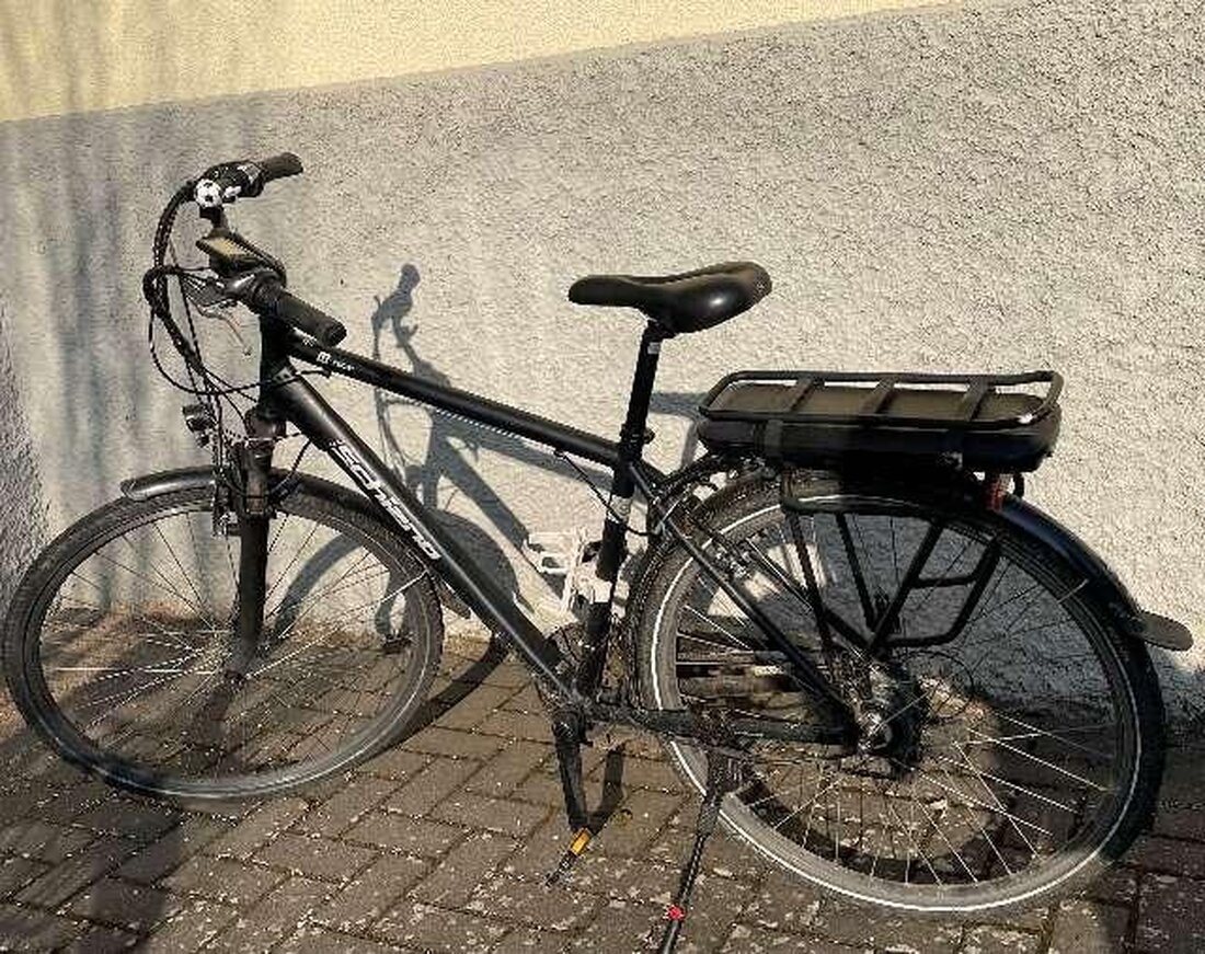 Die Polizei Bückeburg sucht den Eigentümer eines E-Bikes, das am 2. April in Helpsen gefunden wurde. Kontakt: 05722/28940.